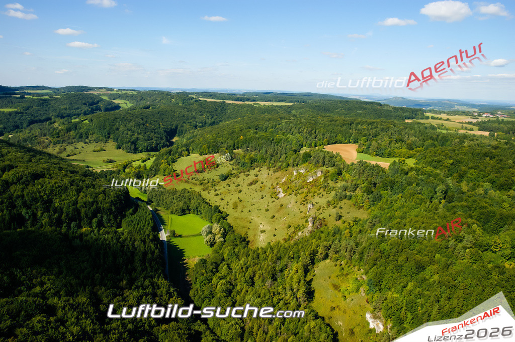 Luftbild von  Wattendorf - Luftaufnahme wurde 2008 von https://frankenair.de mittels Flugzeug (keine Drohne) erstellt - die Geschenkidee