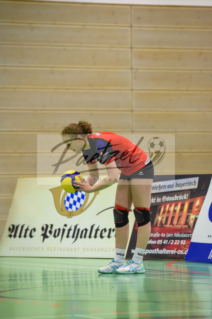 VCOBWA20211106_025 | Volleyball, Frauen:   bei dem Spiel der 3. Liga West zwischen VC Osnabrueck und SV BW Aasee in der Schlosswallhalle am 06.11.2021 in Osnabrueck, Deutschland. - Realisiert mit Pictrs.com