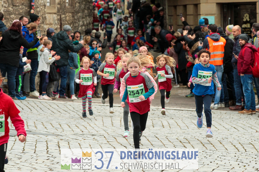 AOK JuniorCup 400m | 3Koenigslauf 2023 - Realisiert mit Pictrs.com