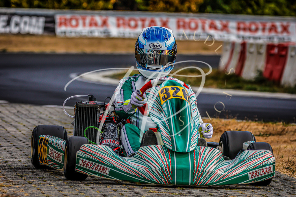 AC4B2DF7-190F-4264-8D9B-D70901DA2BFB | traudl_s_fotos