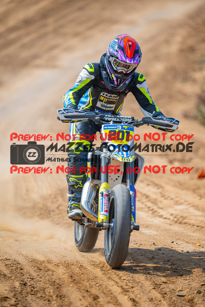 MaZZes-Fotomatrix-20260816-615386 | ROOKIES