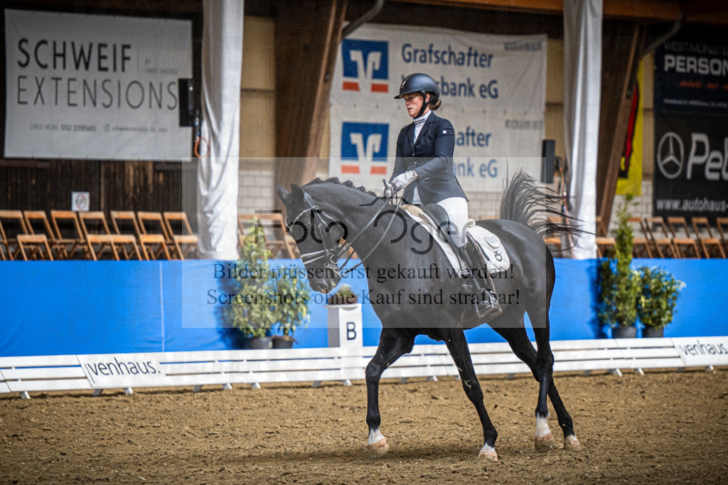 DOS_0963 | Entdecke hochwertige Reitturnierfotos von Foto Oger. Professionell, emotional und authentisch – jetzt Lieblingsmomente im Shop bestellen.Deutschlandweite Turnierfotografie. - Realisiert mit Pictrs.com