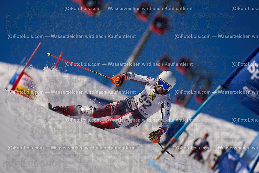 ALP3116_MASTERS-Cup_GS-B Herrn_Schlemaier Max | (C)FotoLois.com, Alois Spandl. FIS Masters-Cup Wildschönau, Giant Slalom auf der Piste Schatzberg GS, Siegerehrung auf dem Dorfplatz Niederau, Sa 13. Januar 2024.