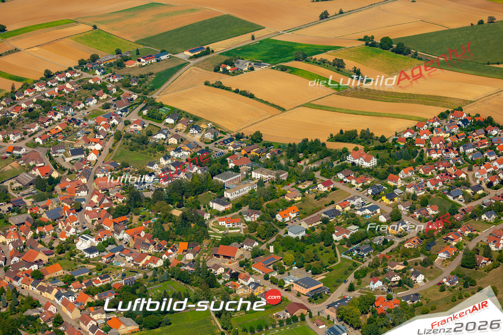 Das Luftbild zeigt : Adelshofen Eppingen - Die Luftaufnahme wurde 2024 vom UL-Flugzeug aus erstellt ( keine Drohne ) - Hochauflösende Luftaufnahme - Für grossformatige Ausdrucke geeignet. Die Geschenkidee !Mit Lizenz und Bildrechte bestellbar