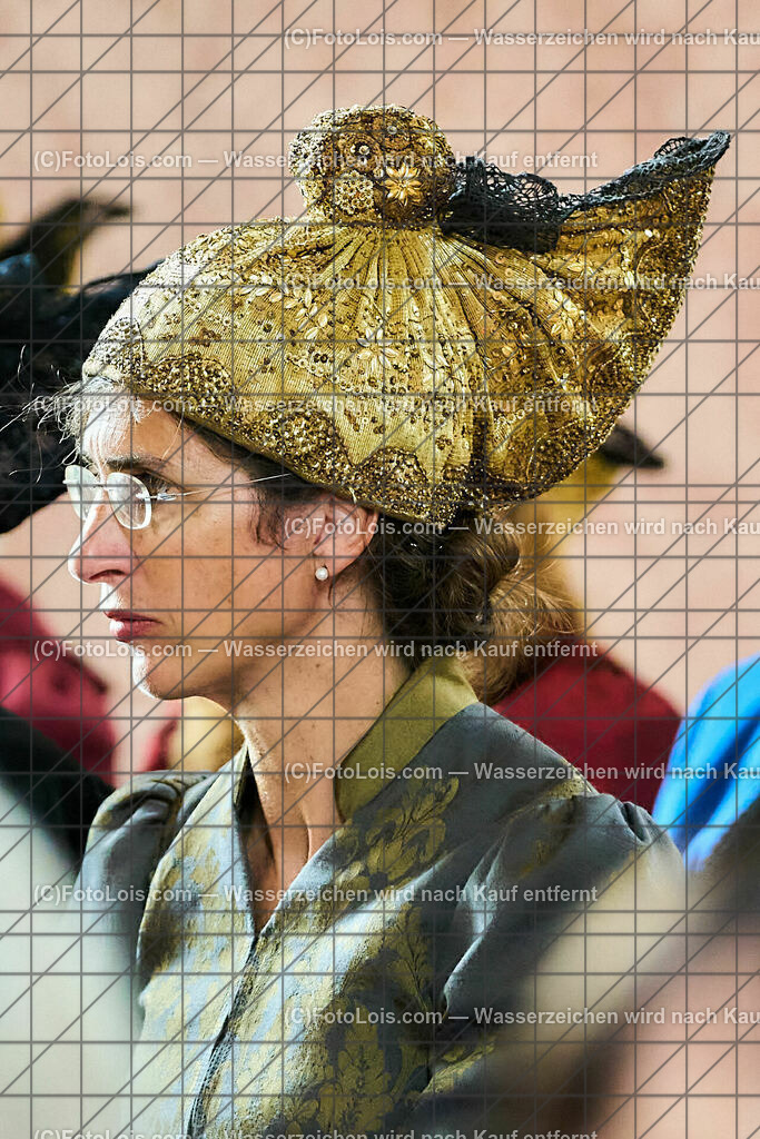 ALP0226_XXXIX_Chopin-Festival_Goldhaubengruppe_Boegl Hildegard | (C)FotoLois.com, Alois Spandl, XXXIX. internationales CHOPIN-Festival in der Kartause Gaming, Eröffnung des Festivals mit Einmarsch der Goldhaubengruppe Lackenhof mit der Musikkapelle Gaming sowie den Ehrengästen und Eröffnungsansprachen in der Barockbibliothek, Fr 4. August 2023.