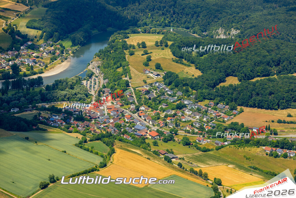 Das Luftbild zeigt : Weltenburg Kelheim - Die Luftaufnahme wurde 2023 vom UL-Flugzeug aus erstellt ( keine Drohne ) - Hochauflösende Luftaufnahme - Für grossformatige Ausdrucke geeignet. Die Geschenkidee !Mit Lizenz und Bildrechte bestellbar