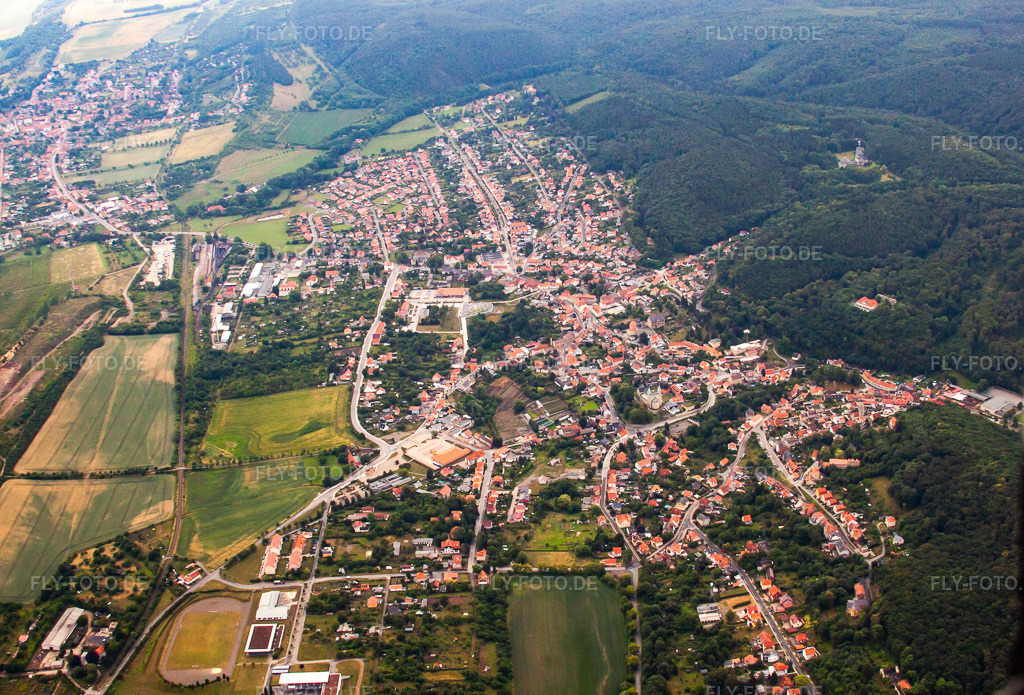 Luftbild: Ortsansicht im Ortsteil Bad Suderode in Quedlinburg im Bundesland Sachsen-Anhalt in Deutschland. Foto: IMG_42012.jpg vom 26.06.2011 durch Werner Riehm/FLY-FOTO.de