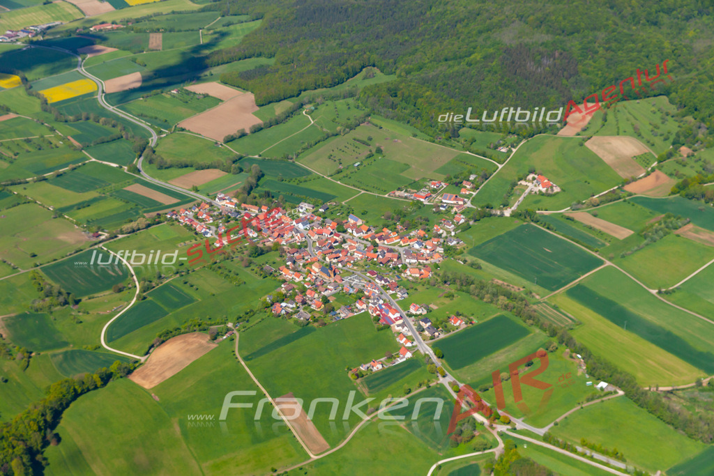 aktuelles Luftbild von Lohndorf  - Luftaufnahme wurde 2019 von https://frankenair.de mittels Flugzeug (keine Drohne) erstellt.