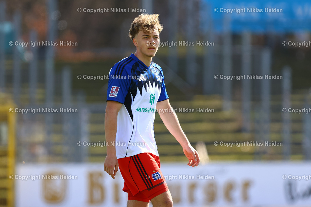 NH_HamburgerSVU21_FSVSchoeningen_RegionalligaNord_29032026 | #17 Niklas Tuppeck (Hamburger SV U21)Fußball I Herren I Regionalliga Nord I Saison 2025-2026 I 28. Spieltag I Hamburger SV U21 - FSV Schöningen I 29.03.2026 I Stadion Hoheluft