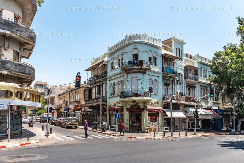 10972-10191 - Tel Aviv - Rothschild Boulevard | Stockfoto und Bilderpool mit Bildmaterial aus Deutschland, dem Harz, Halberstadt, Quedlinburg, Wernigerode und weltweit. Qualitativ hochwertige und professionelle Fotos anschauen und kaufen. - Realisiert mit Pictrs.com