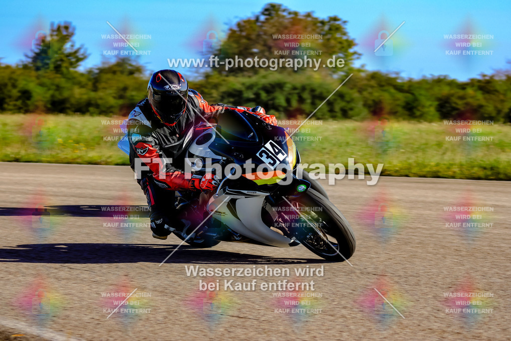 034-1651 | Hier findet Ihr Bilder von Touristenfahrten auf der Nürburgring Nordschleife oder von anderen Veranstaltungen die ich besucht habe. Viel Spass beim Durch Schauen 