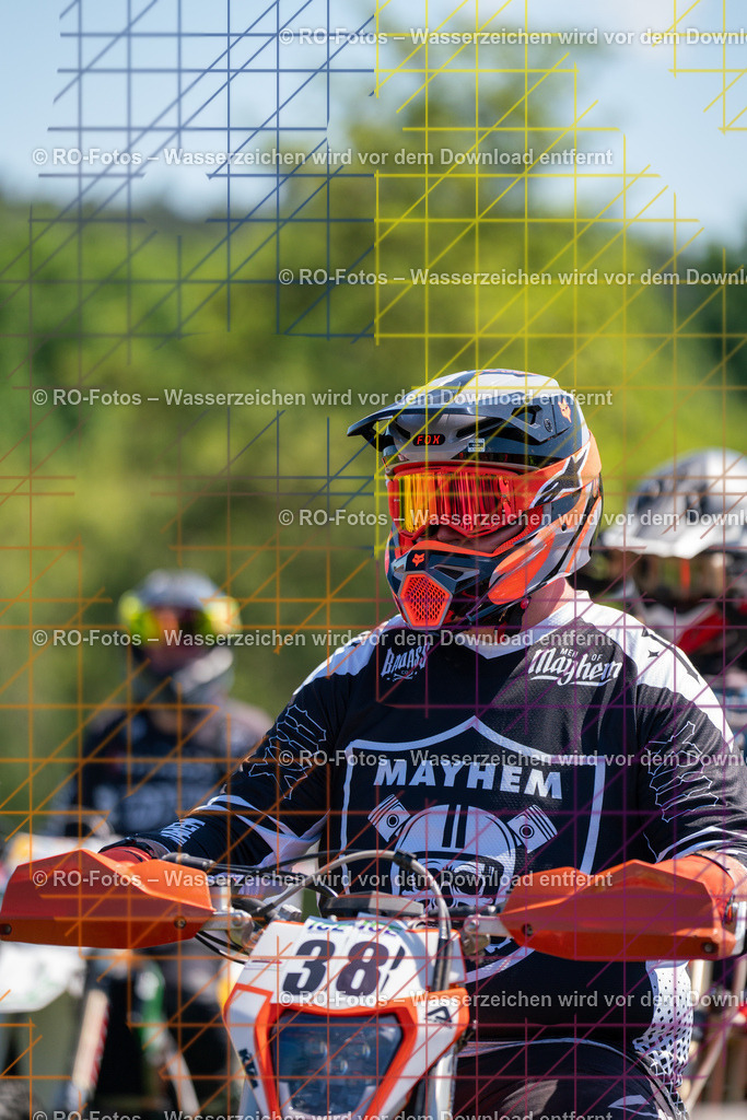 Wolfshausen 2 Lauf -66 | Sportfotografie von RO-Fotos: Motorsport, Motocross, Enduro, Laufveranstaltungen und Triathlon. Professionelle Fotos von Sportlern und Events. - Realisiert mit Pictrs.com