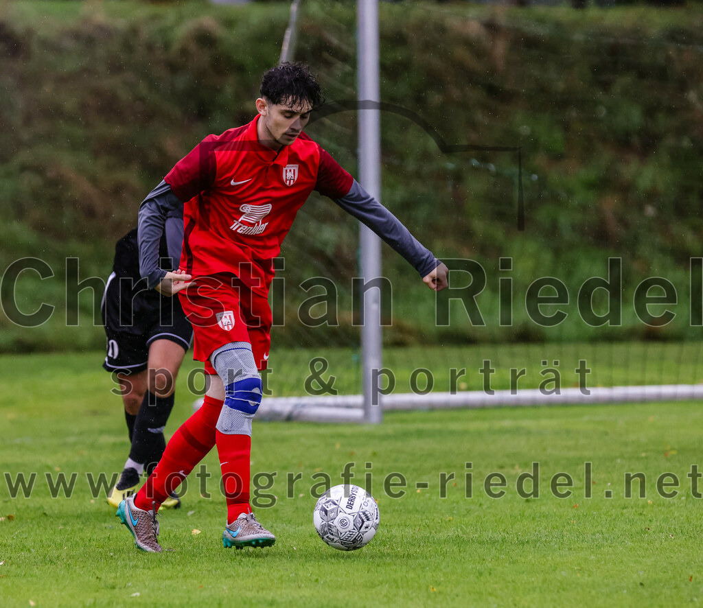 2023-08-27_034_TSV_Steinhoering_gegen_FC_Ebersberg | Steinhöring, Deutschland, 27.08.2023:
Fußball, Kreisklasse 2023 / 2024, 2. Spieltag, TSV Steinhöring gegen FC Ebersberg, Endergebnis: 2:0

Jan Müller (FC Ebersberg, #11)

Foto: Christian Riedel / fotografie-riedel.net