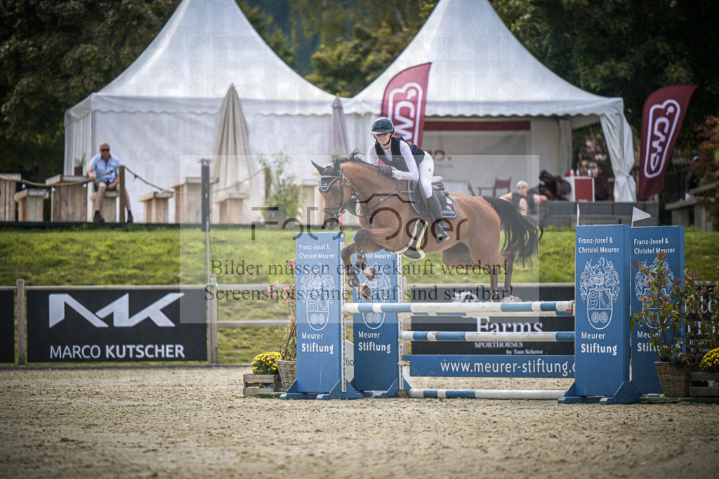 DOS_5768 | Entdecke hochwertige Reitturnierfotos von Foto Oger. Professionell, emotional und authentisch – jetzt Lieblingsmomente im Shop bestellen.Deutschlandweite Turnierfotografie. - Realisiert mit Pictrs.com