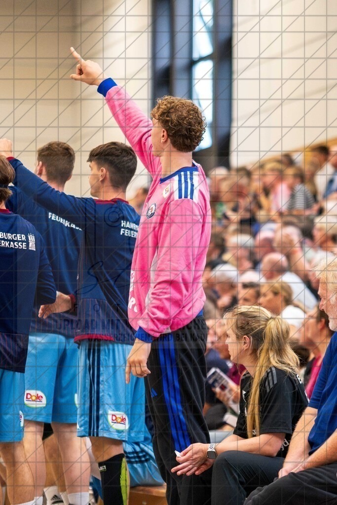 IHC 2026 - HC Hamburg vs. HØJ Elite | ; IHC 2026 - HC Hamburg vs. HØJ Elite am 07.08.2026 in Sporthalle KGS, Schneverdingen - Realisiert mit Pictrs.com