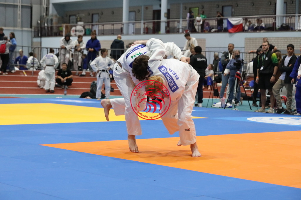 1J7A2527 | Fotos vom Adler Cup - Pictures from Adler Cup

Hier findet Ihr alle Eindrücke und großen Momente der Adler Cup Wochenenden. Here you will find all impressions and great moments of the Adler Cup weekends. - Realisiert mit Pictrs.com