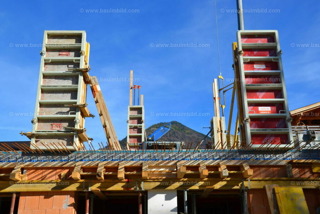bib-lg04-betonarbeiten-0456 | Nach LV-Leistungsgruppen sortierte Detailfotos über den Bau eines Hauses. Alle Hausbau-Bilder direkt vom Urheber und Autor der Website Haus-Selber-Bauen.com