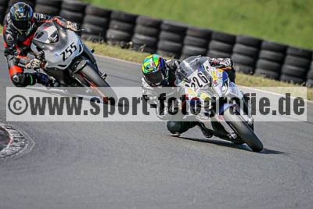 spof7178 | Professionelle Fotos von Sportveranstaltungen, aber auch Hochzeiten und anderen Events. - Realisiert mit Pictrs.com