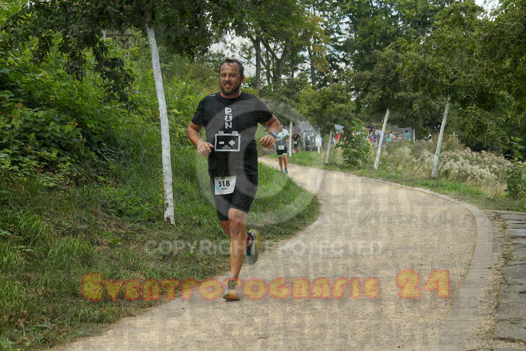 250824_1355_EX1_4266 | Sportfotografie im Rhein-Sieg Kreis, Köln, Bonn, NRW, Rheinland Pfalz, Hessen, etc. Unser Tätigkeitsfeld umfasst den Laufsport vom Volkslauf über den Marathon, Duathlon, Triathon bis zum Ultralauf wie Kölnpfad Ultra oder Schindertrail.