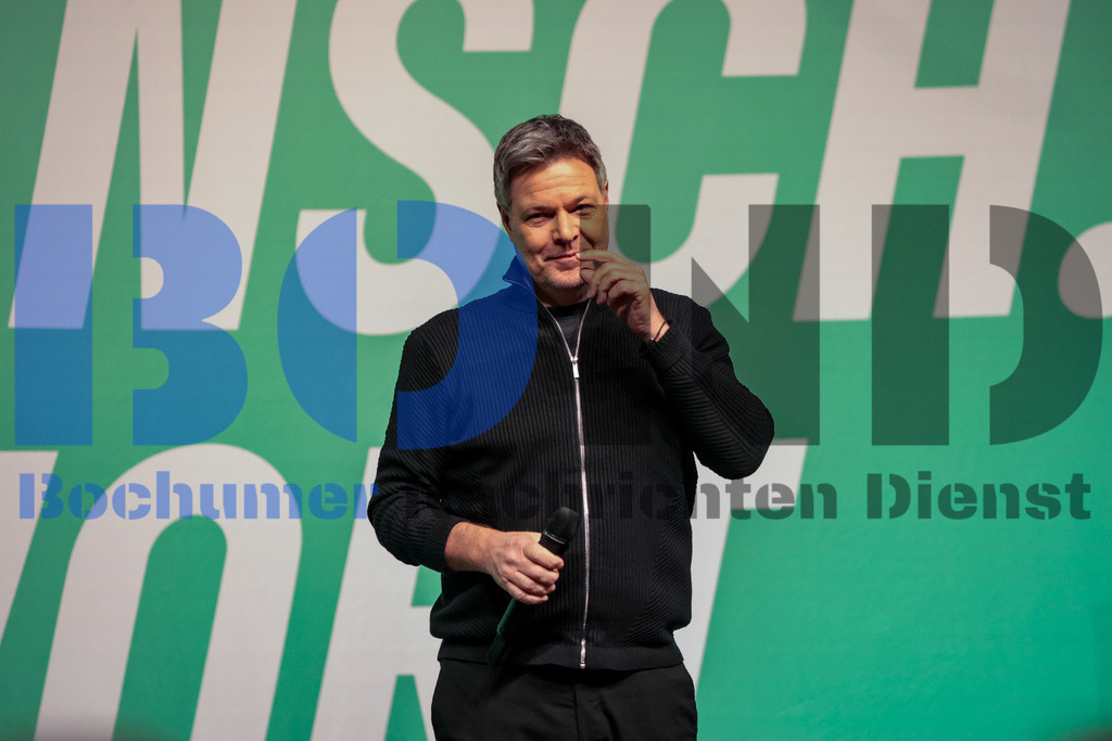 SES_HABBOC20250203-18 | bond - Realisiert mit Pictrs.com