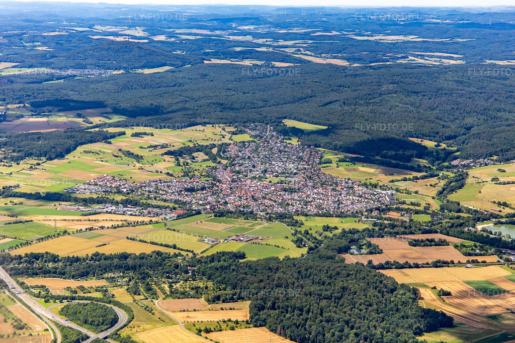 Luftbild: Ortsansicht von Südosten im Ortsteil Wißmar in Wettenberg im Bundesland Hessen in Deutschland. Foto: IMG_142046.jpg vom 07.07.2024 durch Werner Riehm/FLY-FOTO.de