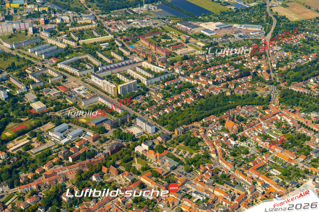 Schrägluftbild  Nordwall  Stendal - Das Luftbild wurde 2025 vom UL-Flugzeug heraus erstellt (ohne Drohne- keine Drohnenaufnahme ) - Hochauflösende Luftaufnahme -Nicht vergleichbar mit Google Maps oder Satelittenbilder- Die Geschenkidee !Mit Lizenz und Bildrechte bestellbar
