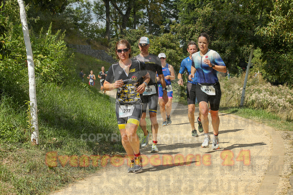 250824_1335_EX1_2919 | Sportfotografie im Rhein-Sieg Kreis, Köln, Bonn, NRW, Rheinland Pfalz, Hessen, etc. Unser Tätigkeitsfeld umfasst den Laufsport vom Volkslauf über den Marathon, Duathlon, Triathon bis zum Ultralauf wie Kölnpfad Ultra oder Schindertrail.