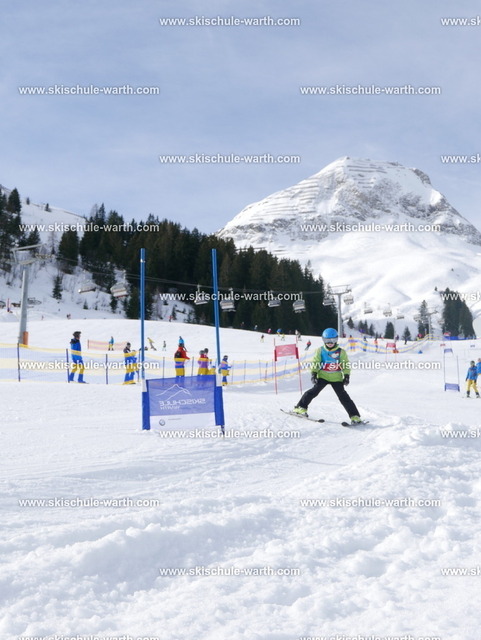 Evelyn (5) | Photos von der Skischule Warth - Realisiert mit Pictrs.com