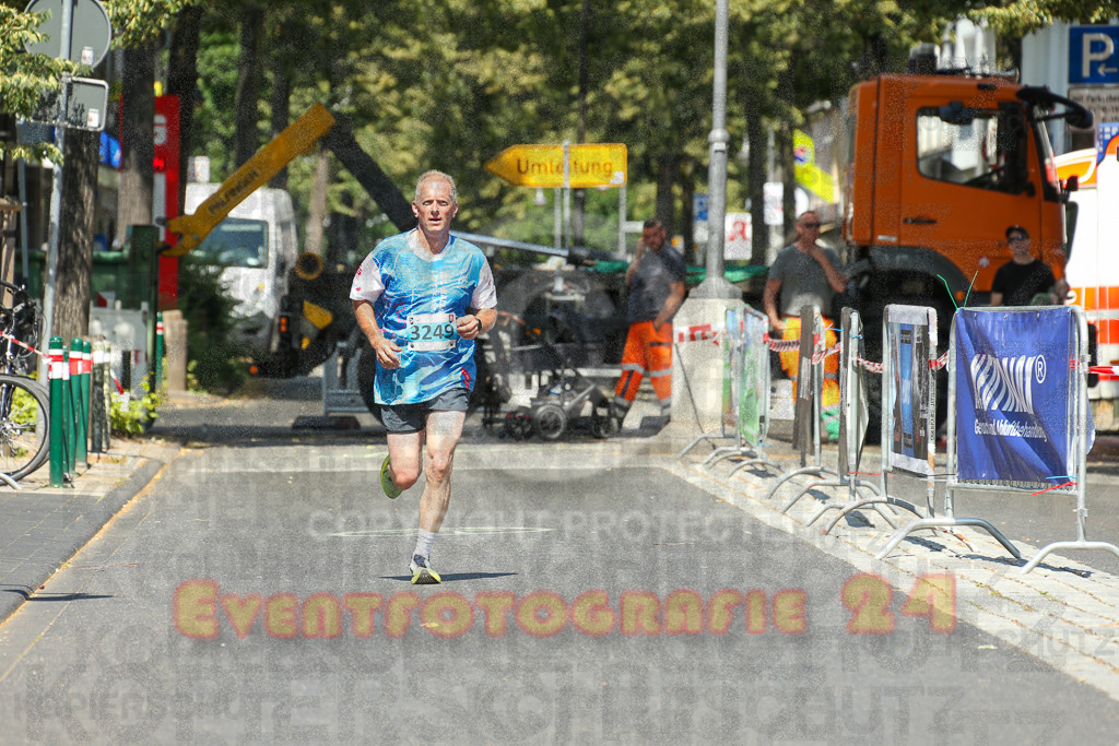 250621_1134_EX1_3648 | Sportfotografie im Rhein-Sieg Kreis, Köln, Bonn, NRW, Rheinland Pfalz, Hessen, etc. Unser Tätigkeitsfeld umfasst den Laufsport vom Volkslauf über den Marathon, Duathlon, Triathon bis zum Ultralauf wie Kölnpfad Ultra oder Schindertrail.