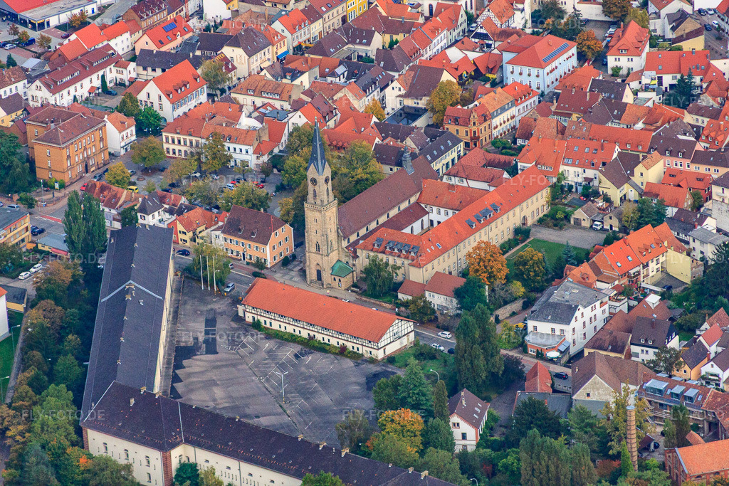 Luftbild: Klosterstraße mit St. Jakobus in Germersheim im Bundesland Rheinland-Pfalz in Deutschland. Foto: IMG_60163.jpg vom 08.10.2013 durch Werner Riehm/FLY-FOTO.de