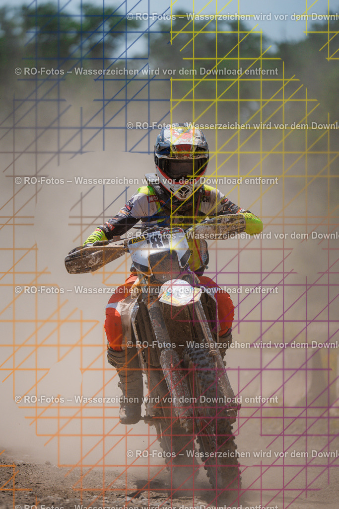 5 Lauf Schlüchtern IGE 2026-805 | Sportfotografie von RO-Fotos: Motorsport, Motocross, Enduro, Laufveranstaltungen und Triathlon. Professionelle Fotos von Sportlern und Events. - Realisiert mit Pictrs.com