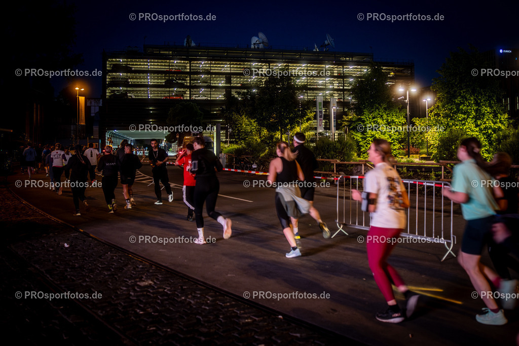 21. ASV Nachtlauf; Koeln, 08.05.24 | Impressionen vom 21. ASV Nachtlauf am 08.05.24 am Tanzbrunnen in Koeln. Foto: BEAUTIFUL SPORTS/Axel Kohring