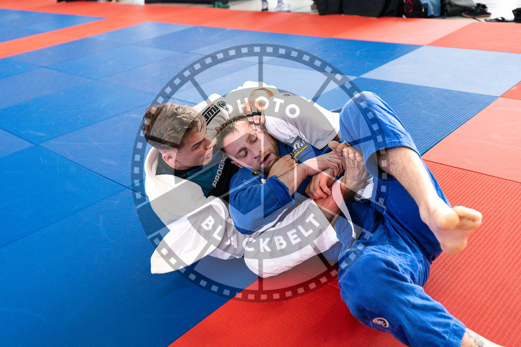 20250510PBB1582 | Athletes compete during the JJLG Berlin Open Jiu-Jitsu Championship on May 10, 2025 in Berlin, Germany. © Chiara Dazi / photoblackbelt