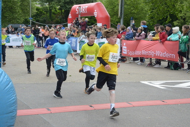 11-03-42_ | Meisterchip Fotoshop - Realisiert mit Pictrs.com