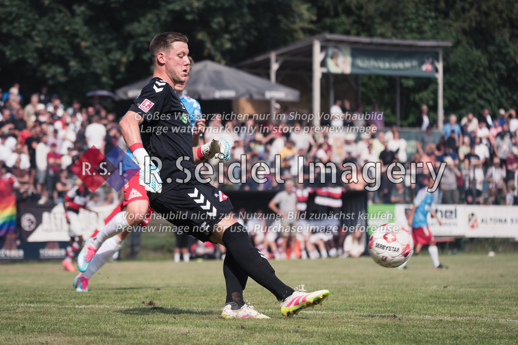 RS-1-126254 | Dennis Lohmann (#1, AFC, Torwart)