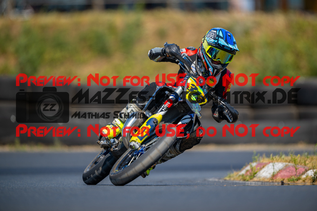 MaZZes-Fotomatrix-20260815-601726 | ROOKIES