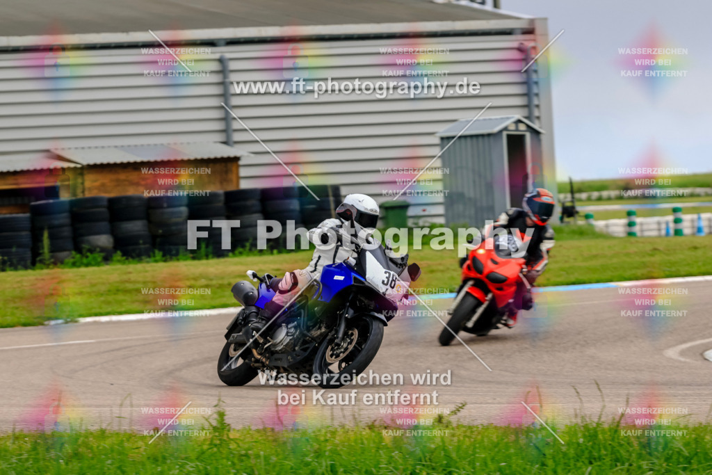 MotoTeam-8061 | Hier findet Ihr Bilder von Touristenfahrten auf der Nürburgring Nordschleife oder von anderen Veranstaltungen die ich besucht habe. Viel Spass beim Durch Schauen 