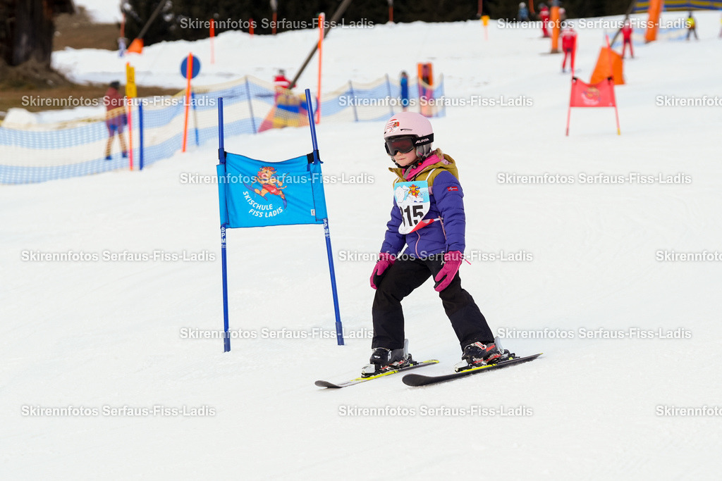 SRF_02.01.2026_0480 | Skirennfotos,Serfaus,Fiss,Ladis,Kinderskirennen,Winter,Tirol,Oberland,skirace,SFL,feelfree,weil wir's genießen,ski,Ski,skifahren,Sonnenplateau, - Realisiert mit Pictrs.com