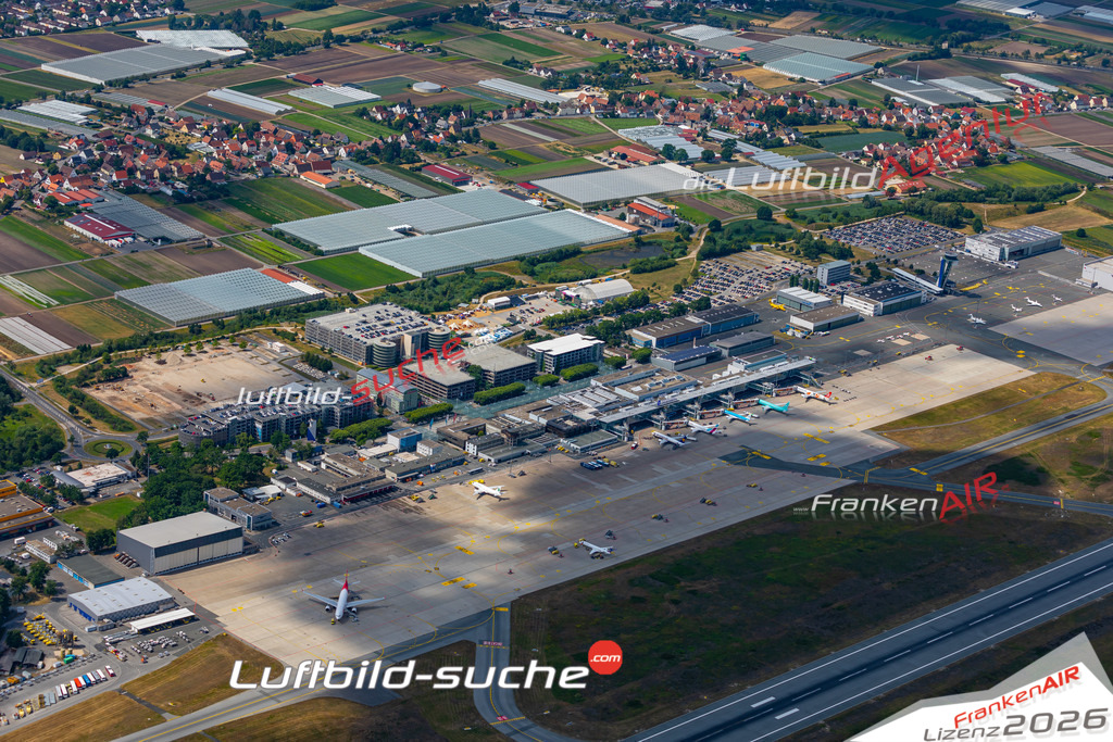 aktuelles Luftbild von Airport-nuernberg   - Luftaufnahme wurde 2019 von https://frankenair.de mittels Flugzeug (keine Drohne) erstellt.