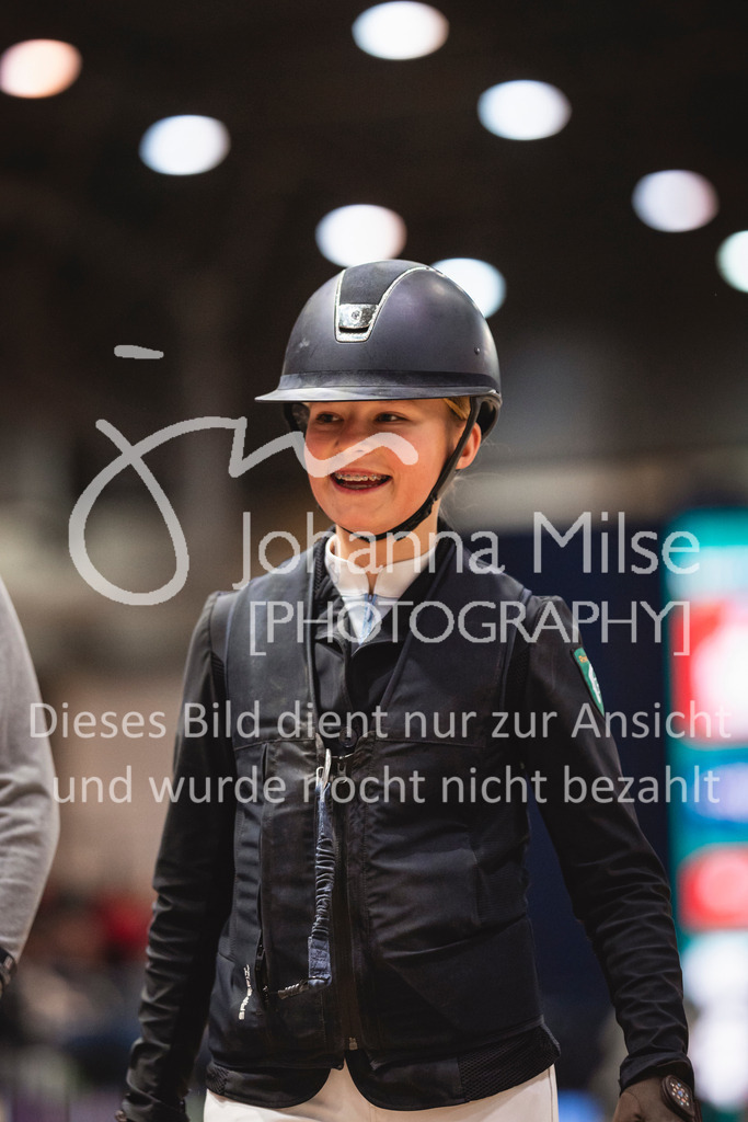 240119_Leipzig_PonyTrophy-539 | Deine schönsten Turniermomente als professionelle Fotos! Entdecke hochwertige Pferdesport-Fotografie im Online-Shop. Jetzt Fotos finden & bestellen!