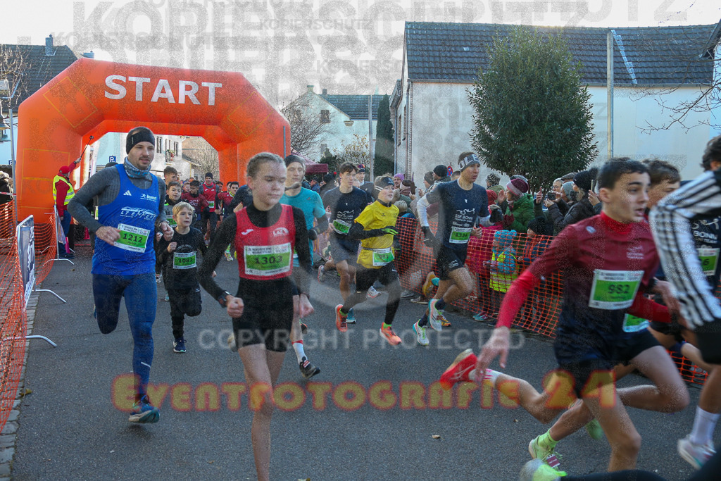 241201_1025_EX1_8090 | Sportfotografie im Rhein-Sieg Kreis, Köln, Bonn, NRW, Rheinland Pfalz, Hessen, etc. Unser Tätigkeitsfeld umfasst den Laufsport vom Volkslauf über den Marathon, Duathlon, Triathon bis zum Ultralauf wie Kölnpfad Ultra oder Schindertrail.