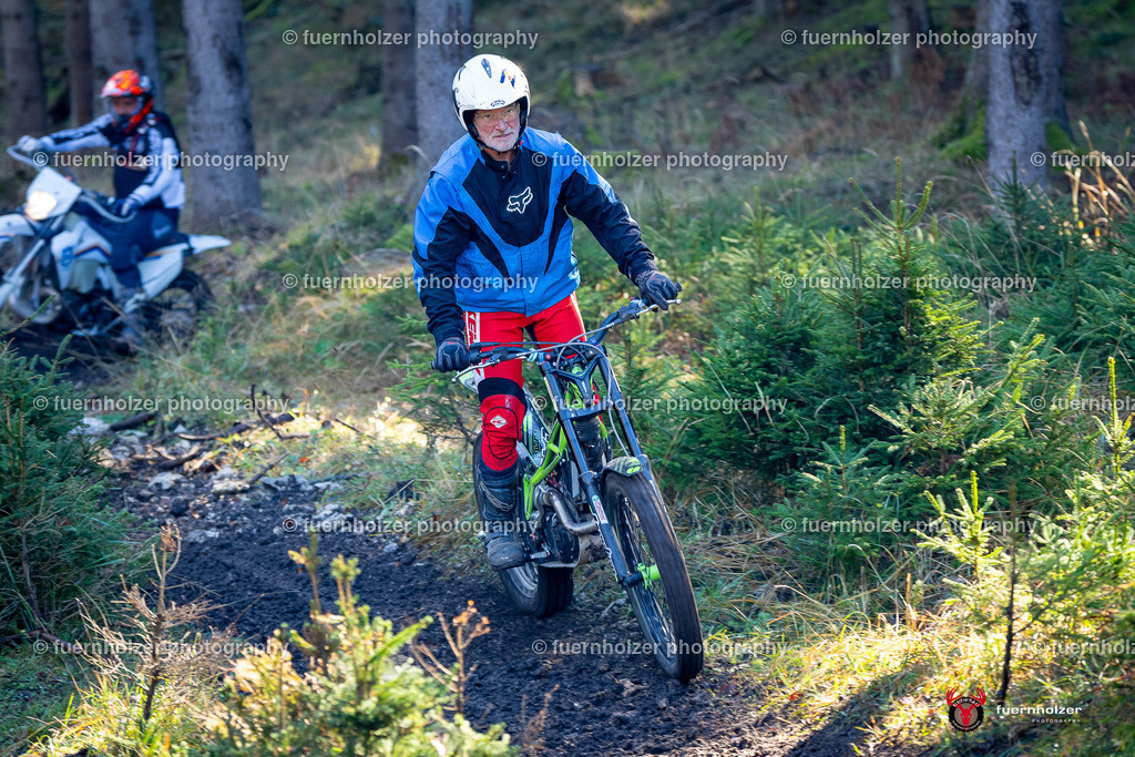 fuernholzer_241026-C2-92 | Fotografische Impressionen von der Red Stag Enduro Extreme by fuernholzer-photography.com. Endurosport in Österreich fotografisch festgehalten von fuernholzer. Auftragsfotografie für Private, Gewerbefotos und Industriefotografie. Eventfotografie, Sportfotografie und Motorsportfotografie. Anbieter von Fotoworkshops, Fototraining, fotografischen Vorträgen und Fotoseminaren.