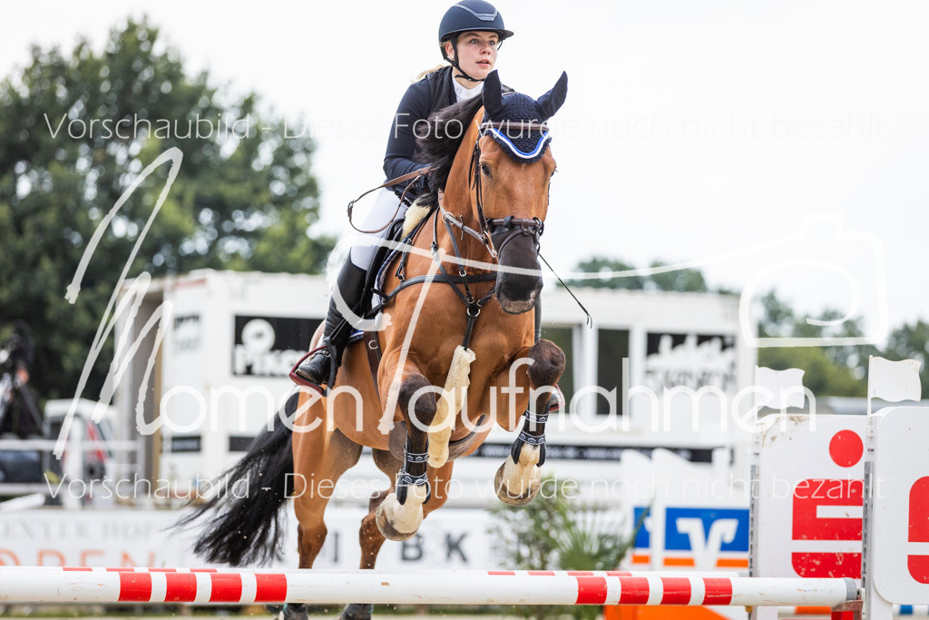 BHO-2PhSpr-M-087 | MomenTaufnahmen Pferdesportfotos