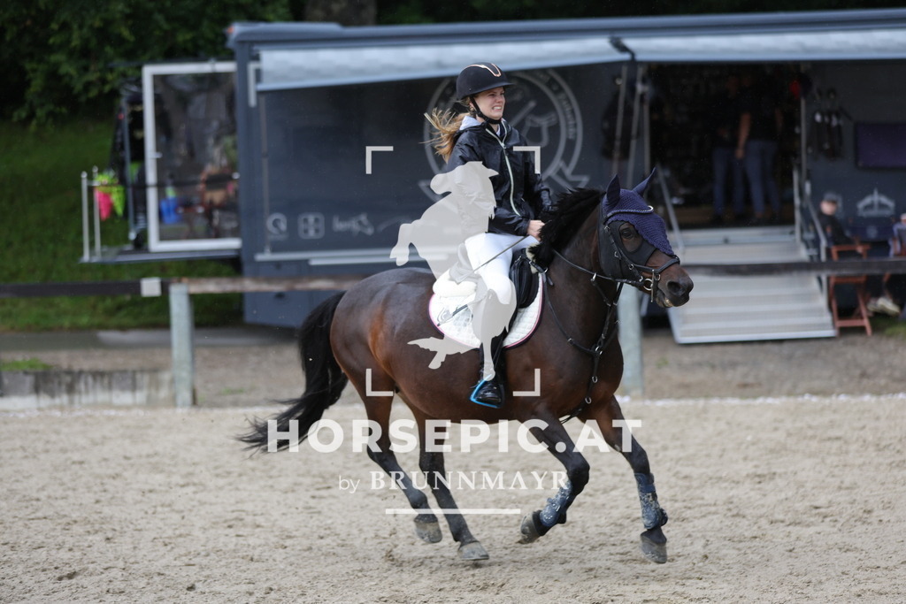 0P6A0730 | Willkommen bei Brunnmayr - Design & Fotografie – Ihrem Spezialisten für Reitturniere und Pferdeveranstaltungen in Oberösterreich, Salzburg und Bayern! Seit über 17 Jahren sind wir leidenschaftlich dabei.