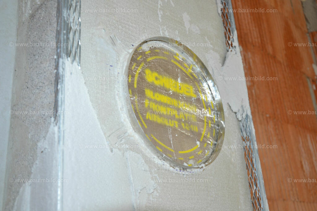 bib-lg18-putzarbeiten-0081 | Nach LV-Leistungsgruppen sortierte Detailfotos über den Bau eines Hauses. Alle Hausbau-Bilder direkt vom Urheber und Autor der Website Haus-Selber-Bauen.com