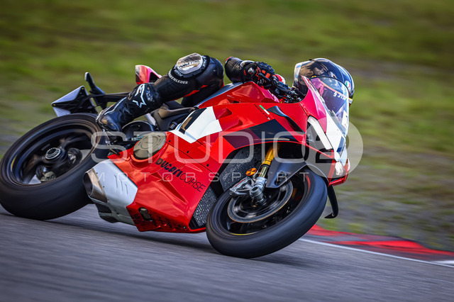 0001-240624_NR-041_1 | Deine Full-Service-Agentur für ✔️Videoproduktionen und ✔️Motorsportfotografie Jetzt Angebot anfragen!