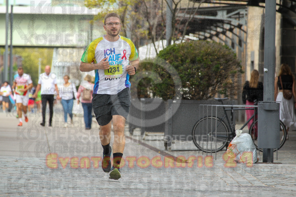 250920_1324_EV4_5428 | Sportfotografie im Rhein-Sieg Kreis, Köln, Bonn, NRW, Rheinland Pfalz, Hessen, etc. Unser Tätigkeitsfeld umfasst den Laufsport vom Volkslauf über den Marathon, Duathlon, Triathon bis zum Ultralauf wie Kölnpfad Ultra oder Schindertrail.