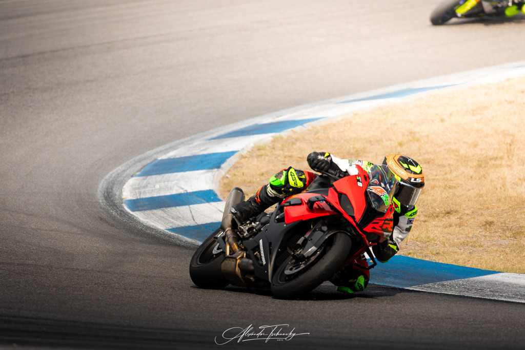 Ducati Trackday Hockenheimring 2026 | Entdecken Sie die faszinierende Welt von Alexander Tschuncky Arts: Kreative Fotografie, atemberaubende Automobilkunst und hochwertiger Bilderdruck. Lassen Sie sich inspirieren! - Realisiert mit Pictrs.com