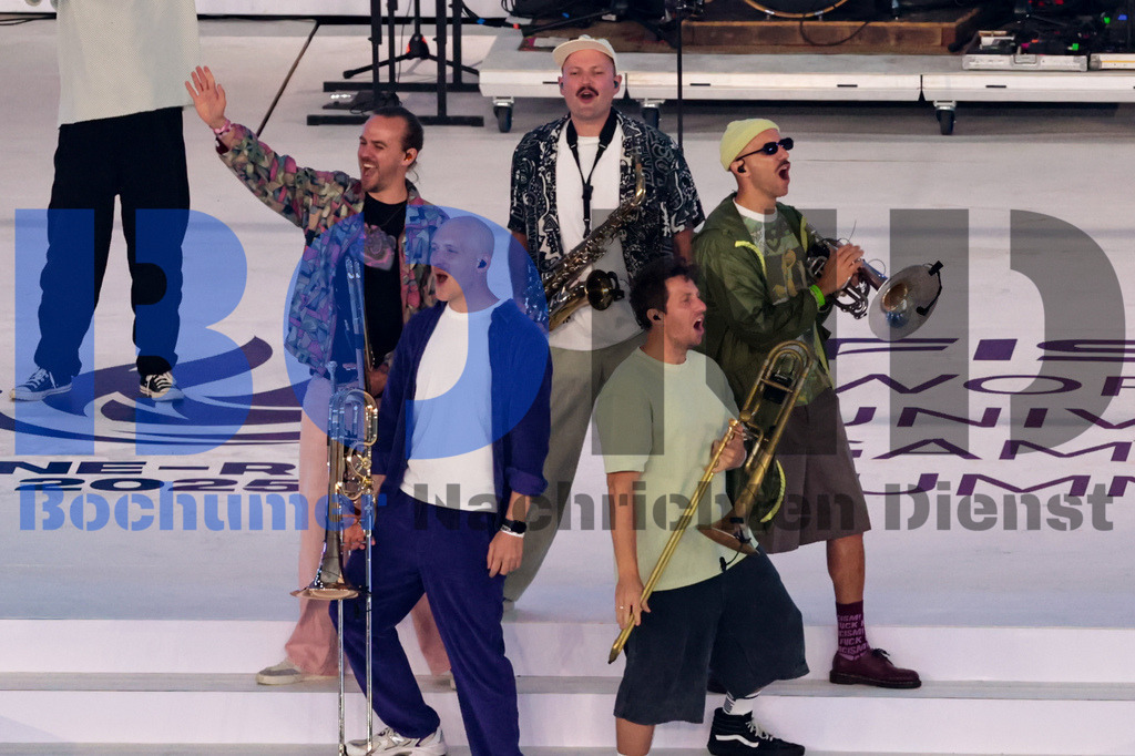 SES_TTGOPC20250716-154 | bond - Realisiert mit Pictrs.com