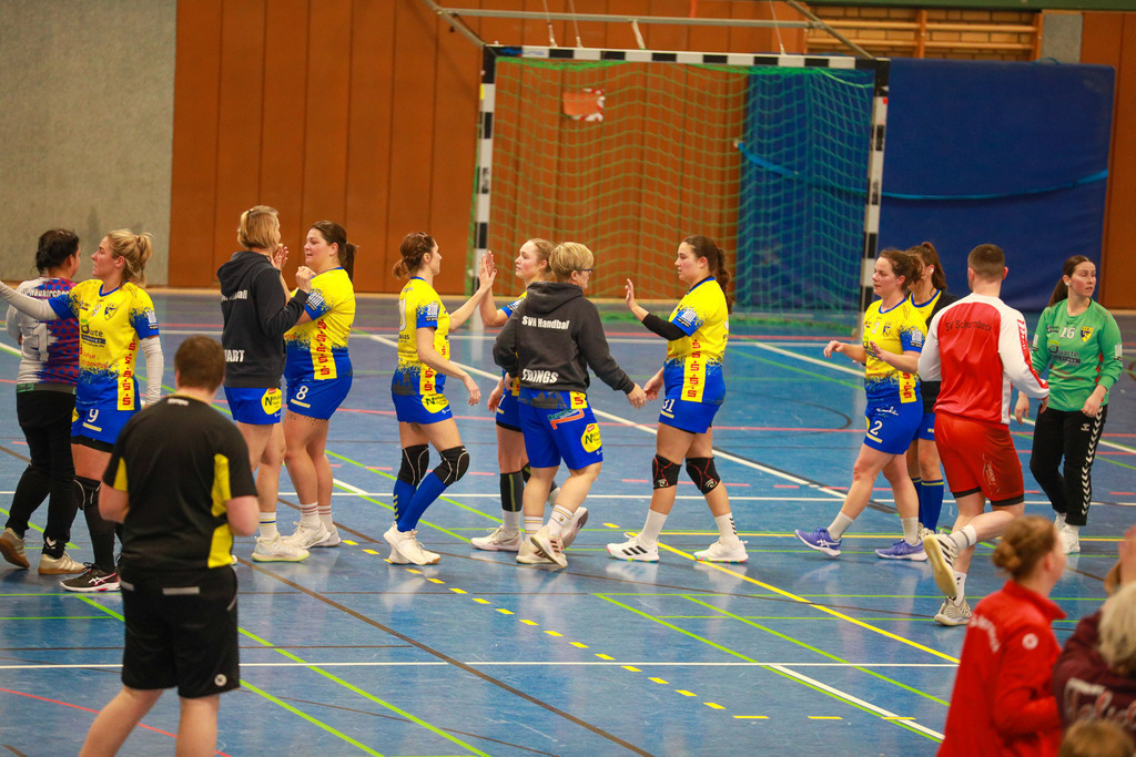 SvSchermbeck_SVN_061225_175 | Bildergalerie von Sport-Ereignissen aber auch von weiteren spannenden Dingen - nicht nur vom Niederrhein. In Anlehnung an den bekannten Spruch von Hanns Dieter Hüsch heißt das Motto: "Niederrhein ist überall".  - Realisiert mit Pictrs.com